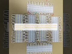 módulo led 7512-5050 RGB potencia 0.72W LM60-66LM ángulo 160 IP65 con la caja de luz que muestra los diferentes caracteres luminosos