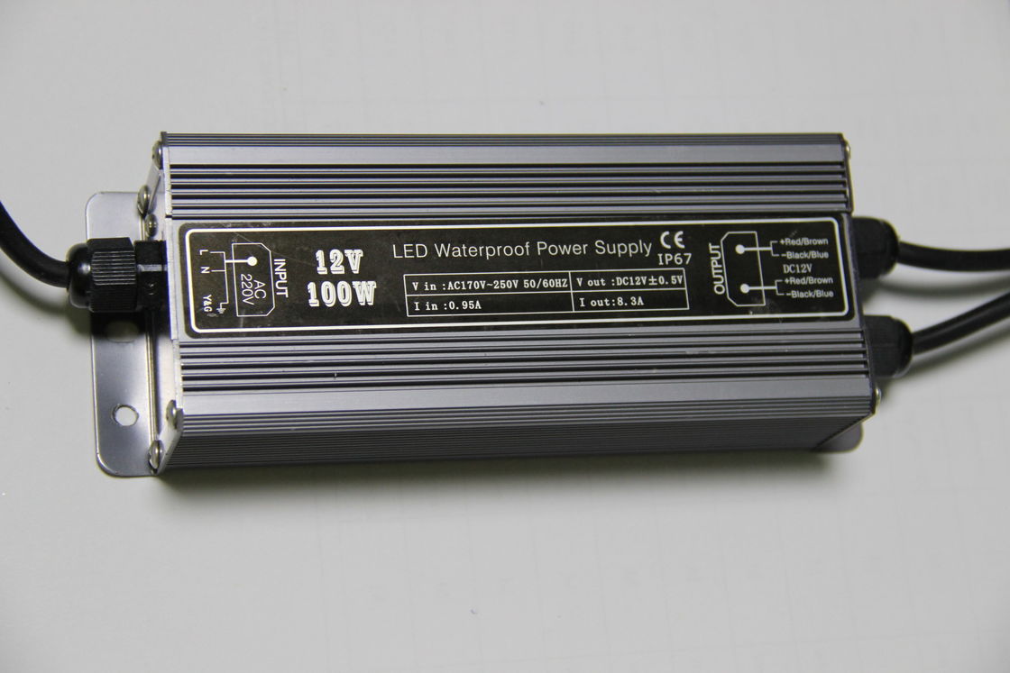 Fuente de alimentación constante impermeable del voltaje LED de 100W 12V con 2 años de garantía