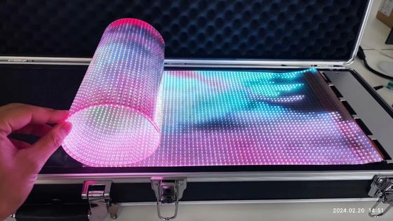 Pantalla de película transparente LED flexible fácil de instalar para publicidad Panel LED-p4