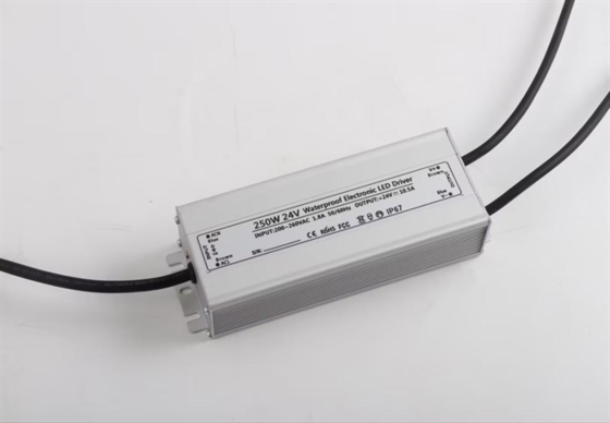 Fuente de alimentación LED de aluminio impermeable de alta eficiencia de 300W DC12V para iluminación LED